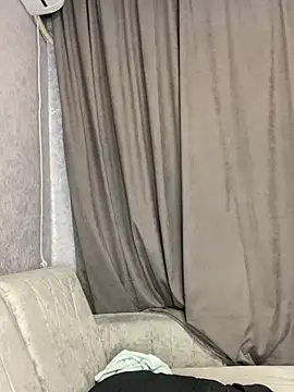 Lola_Hale: онлайн-секс-чат