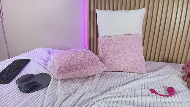 Chatroom XXX en direct de biancaa_18