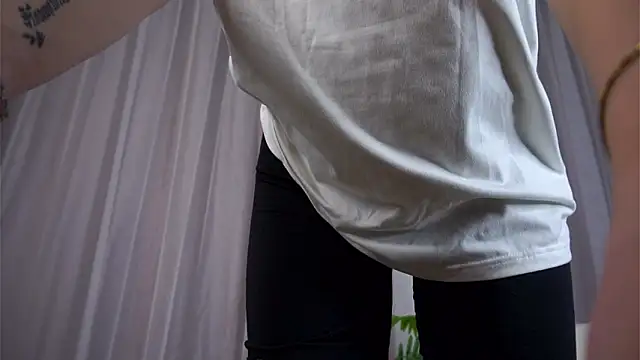 TinaMonaldi: вебкам-шоу