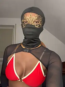 KiaraAmara's Webcam Show