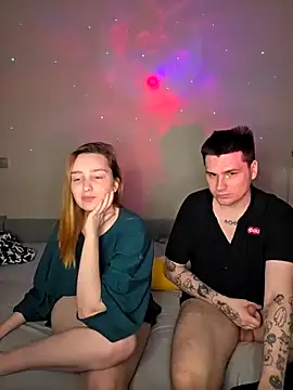 ToxyFoxyy élő XXX-chatje