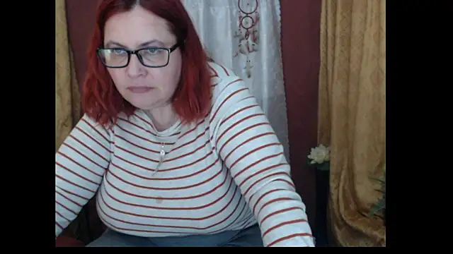 PlayfullMature Live XXX-Chat