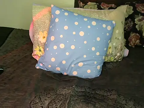 XXX chat uživo modela Bella_cute01