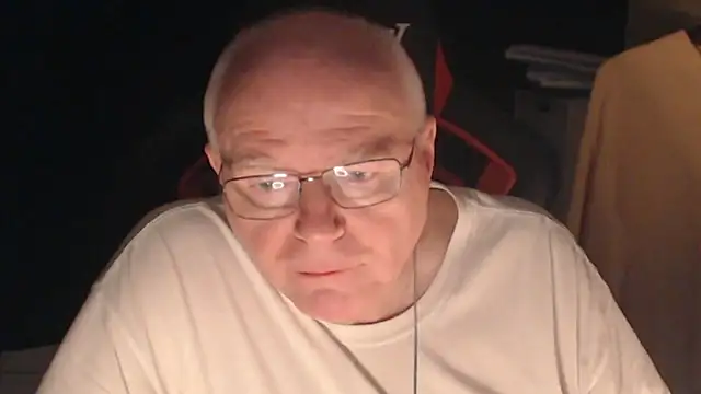 Chat XXX en directo de lonely_peter