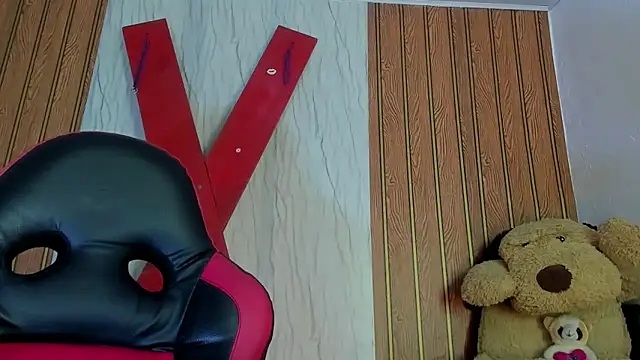 Chat +18 de MarianaManzur ao vivo