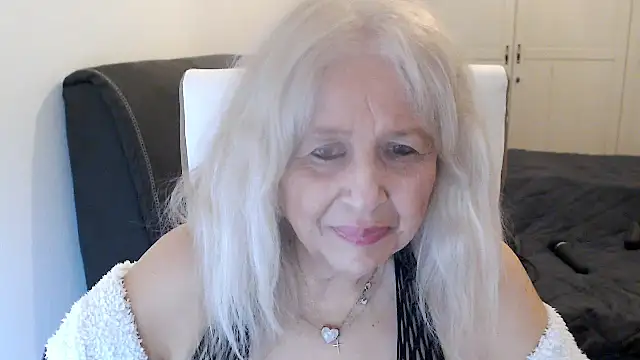 แชท XXX สดของ SusiLifeXXX