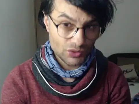 wildpussycat23 élő XXX-chatje