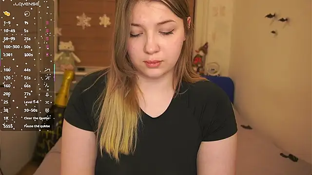 دردشة CuteSharloti الجنسية المباشرة