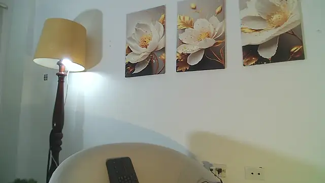 Czat XXX na żywo – viiolet_collins