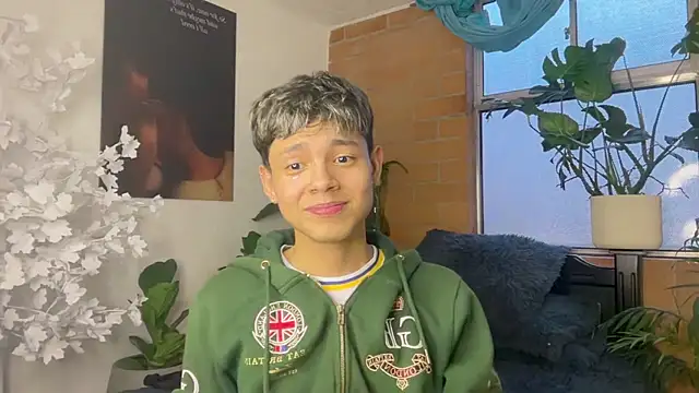 Andy_Belier23: онлайн-секс-чат