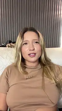 دردشة MiaPetit_ الجنسية المباشرة