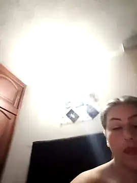 maynor_1998 Adlı Modelin Canlı XXX Sohbeti