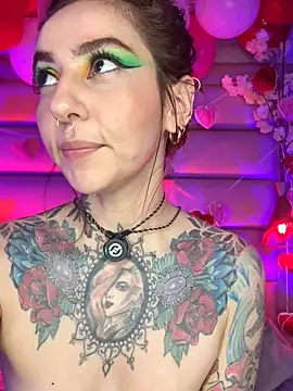 Chat XXX ao vivo de Evangelyne_1