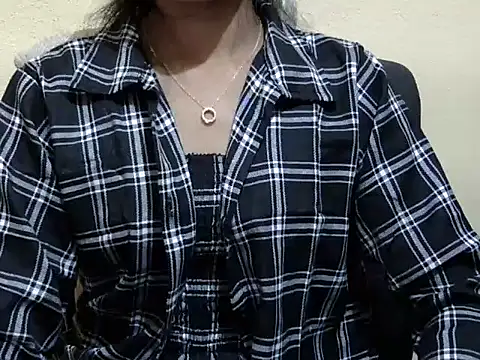 Khushi_v ওয়েবক্যাম শো