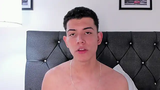 FireGuy_99 Live XXX Chat