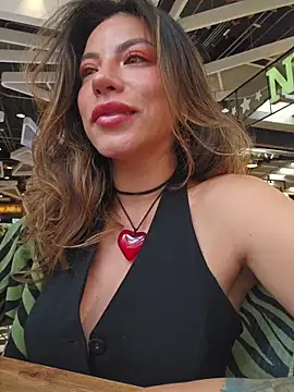 Karen_San_Miguel: онлайн-секс-чат