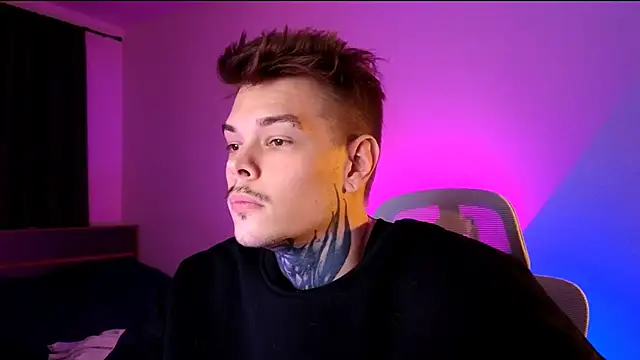 XXX chat uživo modela DENIS_HERE