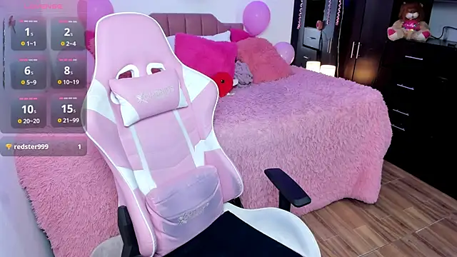 Nina_curves – Live XXX-chat