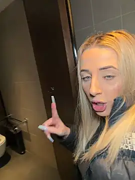 Онлайн чат XXX Strongqueen