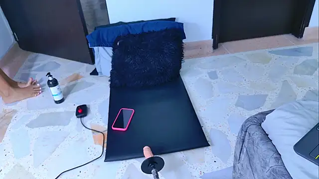 Pertunjukan Kamera Web KathyBabe_