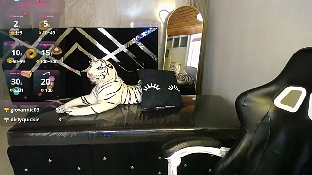 Chat +18 de emily_cooper_t ao vivo