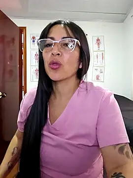 Chatroom XXX en direct de JustSamantha_