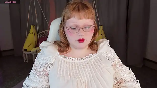 LottieReed: онлайн-секс-чат