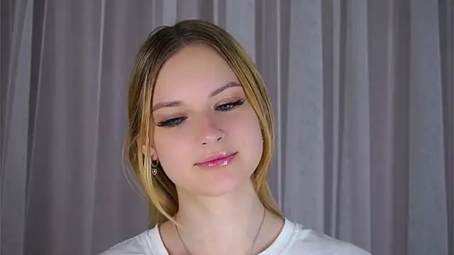 TinaMonaldi Obrolan Langsung XXX