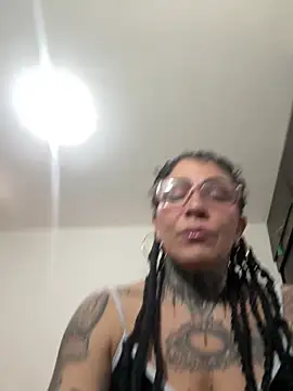 girl_tatto13 লাইভ XXX চ্যাট