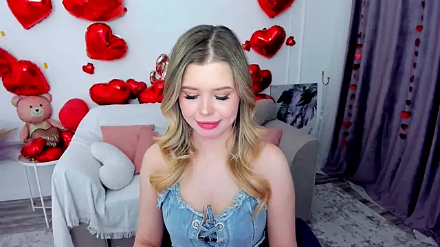 Онлайн чат XXX FollowLovee