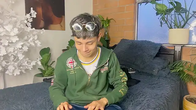 Andy_Belier23のウェブカメラショー