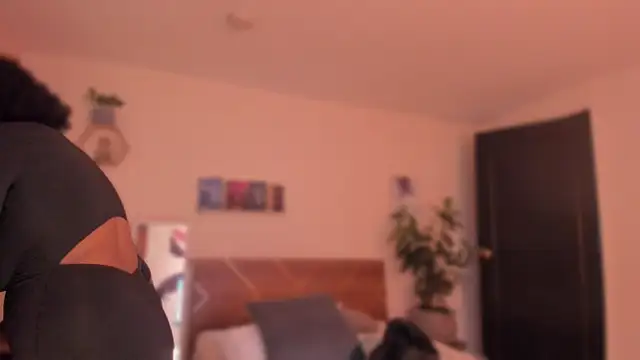 YariRose: вебкам-шоу