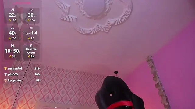 Chat +18 de CHRISTY_TEIGEN4 ao vivo