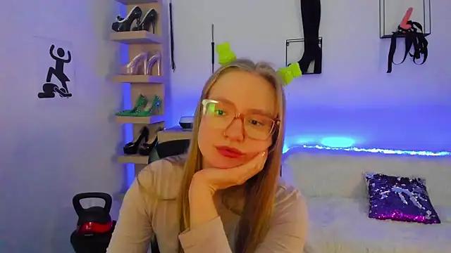 NancyHottie élő XXX-chatje