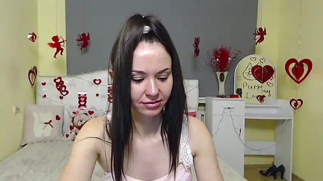 KaraCriegsのライブXXXチャット