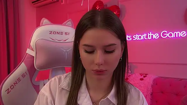 DianaVertのライブXXXチャット