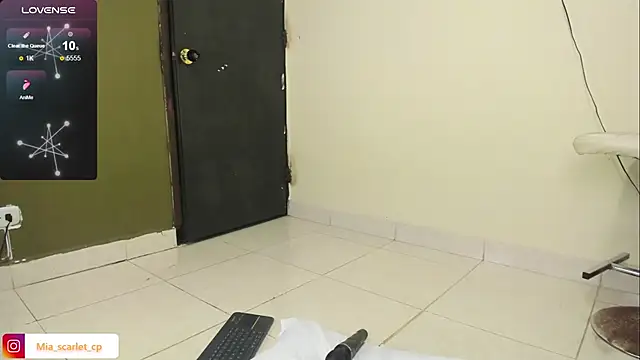 Онлайн чат XXX Mia_scarlet69