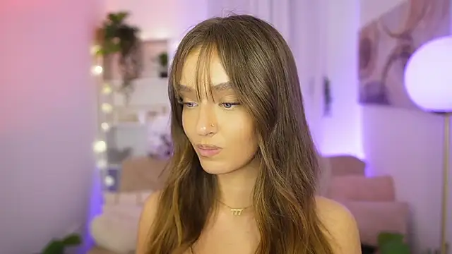 Clara_Nia – Live XXX-chat