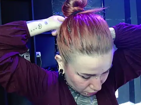 Pandora_9666 élő XXX-chatje