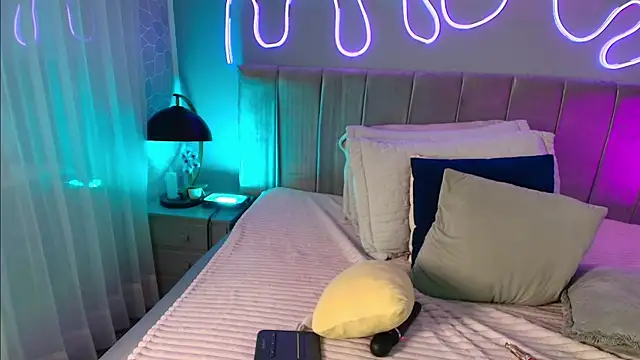 _Maccaa_: онлайн-секс-чат