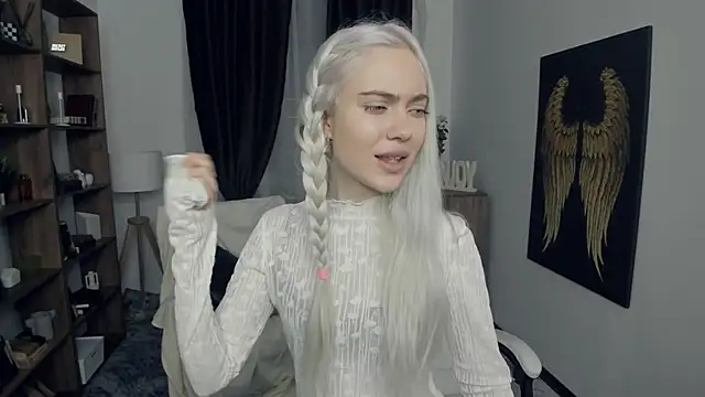 KristalCrowner: онлайн-секс-чат