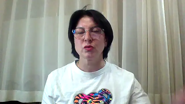 Asay21 élő XXX-chatje