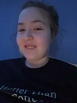 LixuryBaby élő XXX-chatje