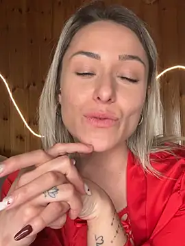 petrouchkaaa_ Pertunjukan Webcam