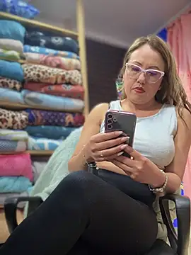 VIOLETA-25_ Live XXX-chat