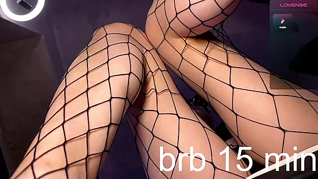 Chatroom XXX en direct de cutemilana_sexwife