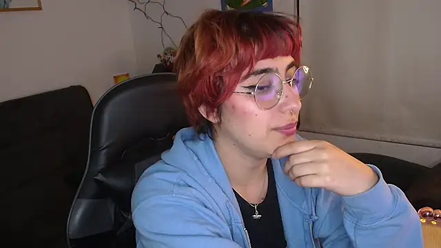 Miacatsito3's Live XXX Chat