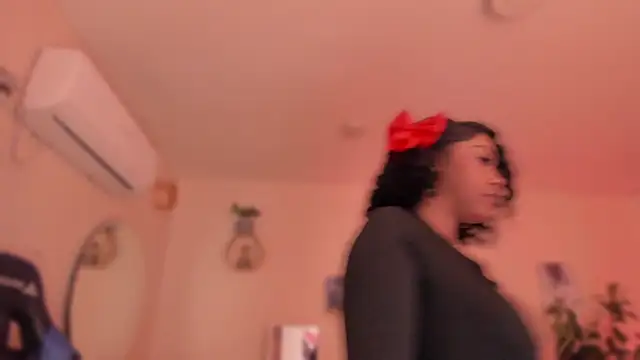 แชท XXX สดของ YariRose