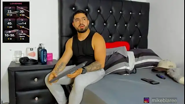 Онлайн чат XXX mikeblaree