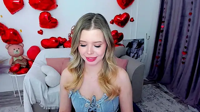 FollowLovee élő XXX-chatje